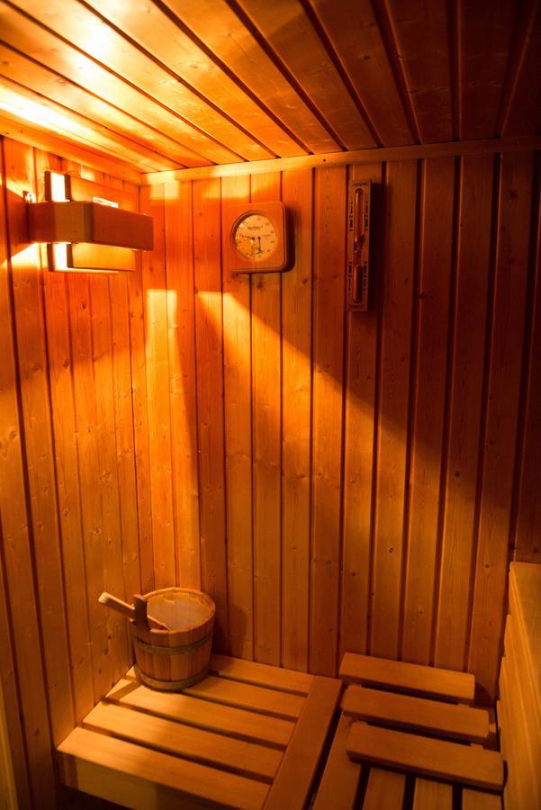 Hotel Rayon De Soleil Champery Bagian luar foto