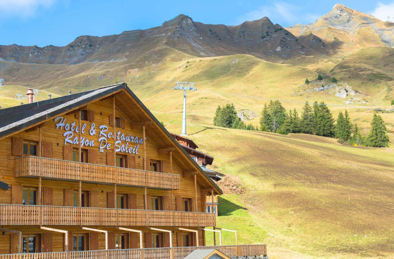Hotel Rayon De Soleil Champery Bagian luar foto